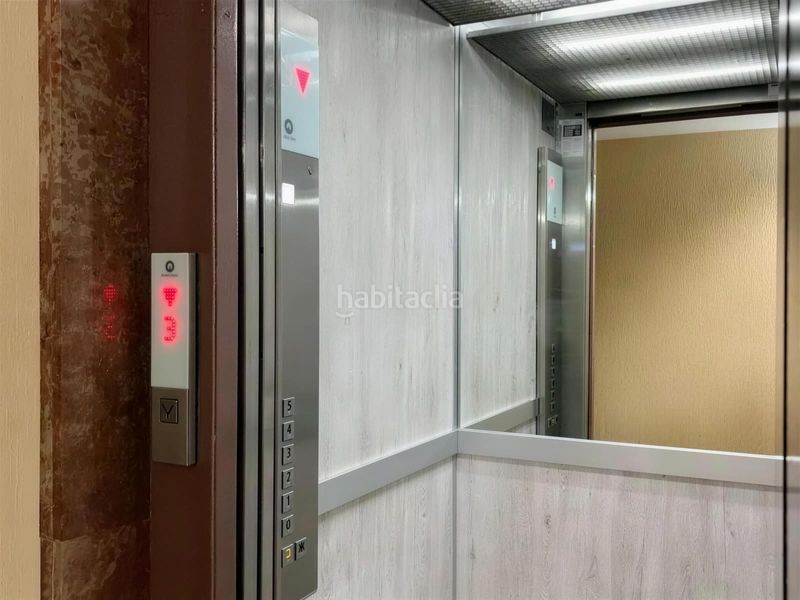 Foto e7776de8-9852-4978-b22e-6e3b5cd2f529. Pis amb aparcament a Ensanche-Diputación Alicante