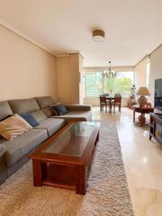 Appartement  Calle el greco. Piso con piscina y terraza en muchavista