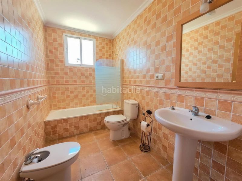 Foto 271d8859-aef8-4e07-8b87-fef94b189320. Xalet amb piscina a Monòver