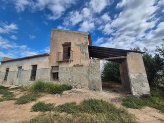 Chalet  Barrio sta. agueda. Chalet con amplio terreno en finca partida de santa agueda catra