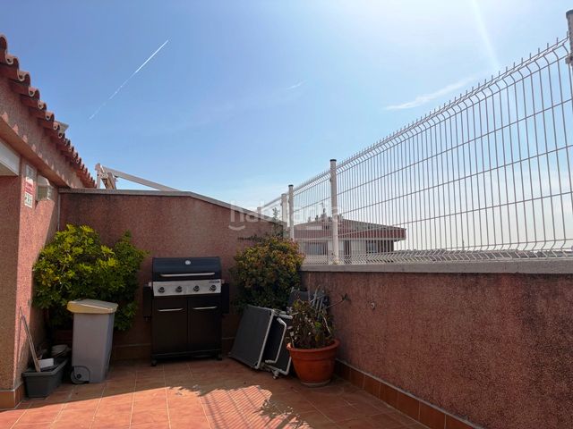Foto 023acd03-5538-4fb1-8758-7c7e1fc5f278. Dúplex amb calefacció aparcament a Les Grases Sant Feliu de Llobregat