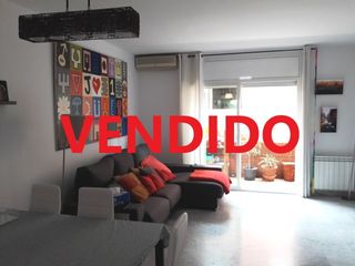 Pis a Avinguda del pla del vent 32. 4 dormitorios y piscina