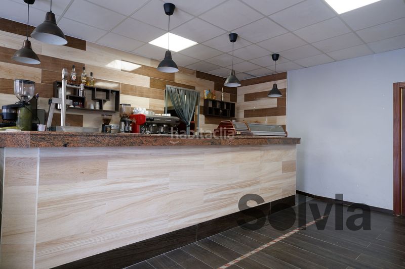 Foto c9cb03ca-a384-4120-b1dd-8b73d636cf5d. Local comercial a El Baladre Sagunt