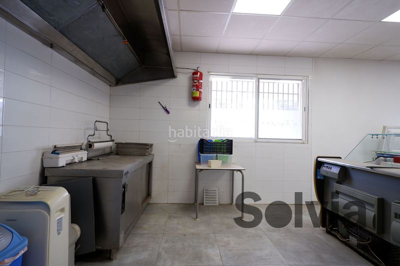 Foto fe444bee-714f-4e79-98f9-1107e50d31fb. Local comercial a El Baladre Sagunt