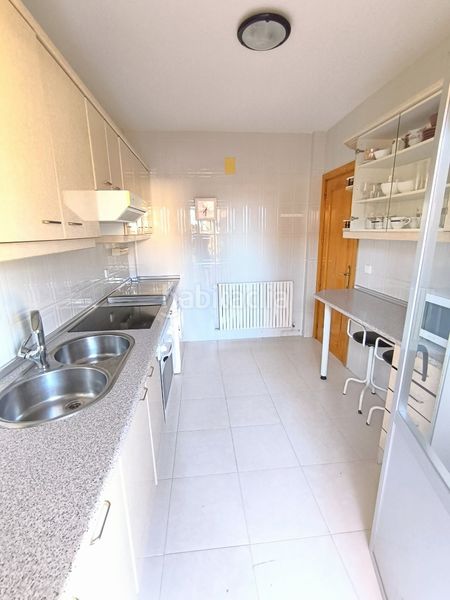 Foto a4a2c7b3-554f-4443-97db-dc092db11a2f. Haus mit kamin heizung parking in Puebla de Montalbán (La)