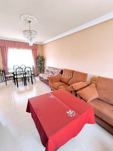Foto c815d845-70d6-4dcb-8ca0-66b6b1cdd8e6. Haus mit kamin heizung parking in Puebla de Montalbán (La)