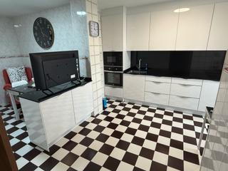 Appartement  Avenida carlos v. No pierdas esta oportunidad en móstoles!