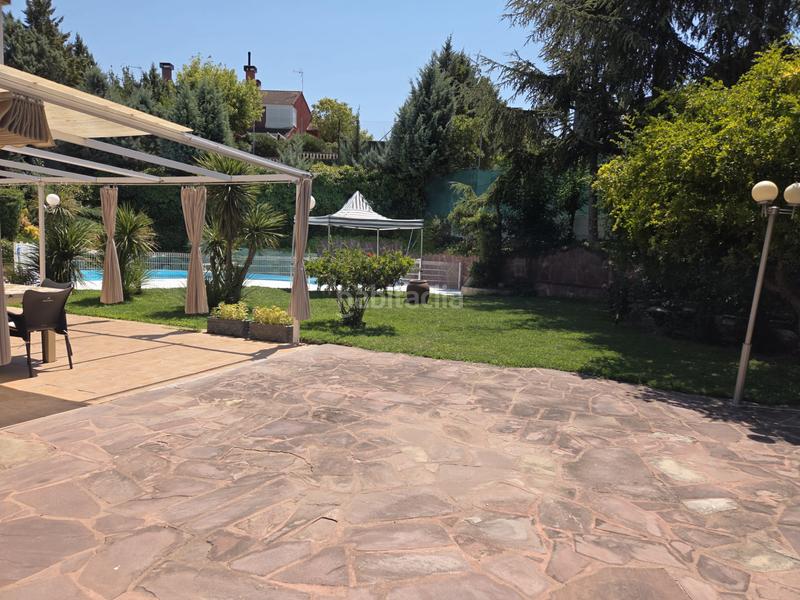 Foto 3a00a380-fd04-48be-99b9-007df056105c. Chalet mit kamin heizung parking pool in Parque Coimbra Móstoles