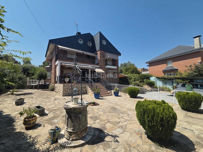 Foto 79734cf2-4a35-4d90-a63c-9c867786f3bf. Chalet mit kamin heizung parking pool in Parque Coimbra Móstoles