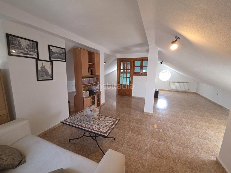 Foto 887380bb-c077-4ebc-a31b-15671bbd88e3. Chalet mit kamin heizung parking pool in Parque Coimbra Móstoles