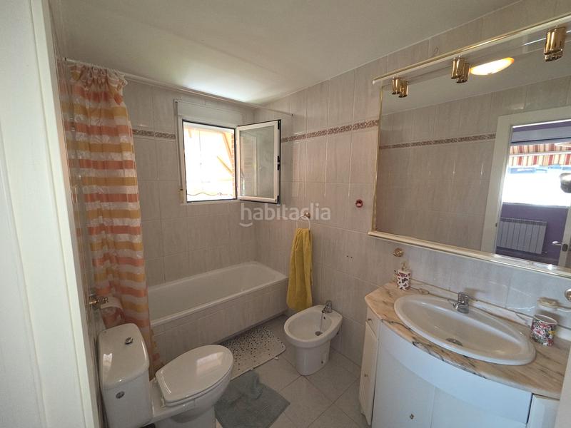 Foto 9b599083-f220-472c-809d-0b66500fefac. Chalet mit kamin heizung parking pool in Parque Coimbra Móstoles