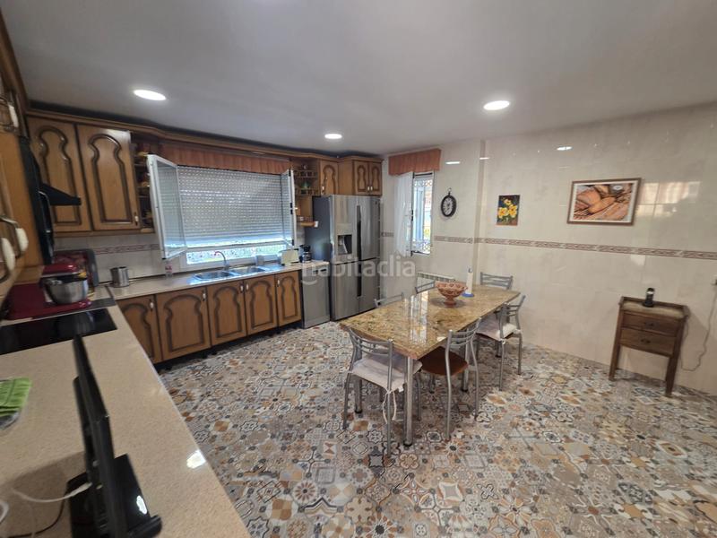 Foto ac6a6107-a5c6-437f-a3e4-adf56f725f1c. Chalet mit kamin heizung parking pool in Parque Coimbra Móstoles