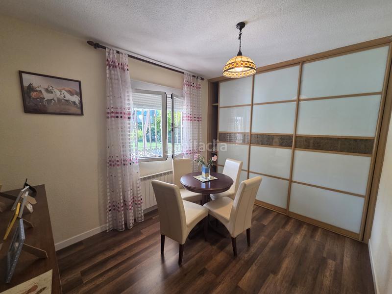 Foto cbea5199-ff0e-4fc3-a549-a8f824d0d498. Chalet mit kamin heizung parking pool in Parque Coimbra Móstoles