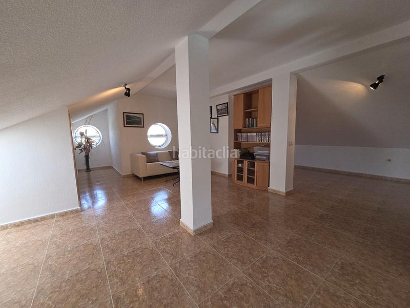 Foto dc527b15-1a3c-42a0-ab21-7debc08b6e1b. Chalet mit kamin heizung parking pool in Parque Coimbra Móstoles