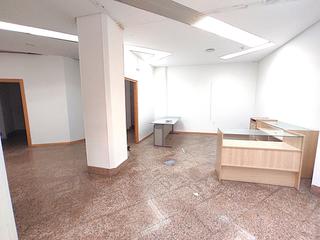 Location Local commercial  Comandante izarduy. Local com. en alquiler en san cristóbal, 3 despachos.