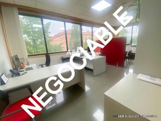 Oficina  Castillo de quejana. Oficina en venta en ariznavarra, 4 dormitorios.