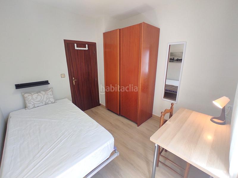 Foto 86cfaf0c-5d2b-457d-ae35-670d32d06621. Rent flat with heating in Adurtza Vitoria - Gasteiz
