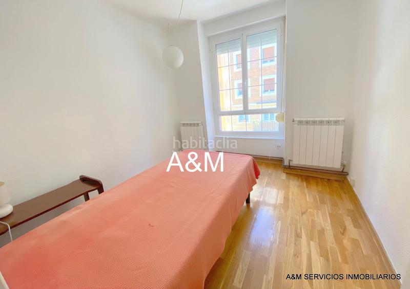 Foto b5529094-e67f-4391-b29c-7082cebf513e. Affitto appartamento con riscaldamento in Ensanche Vitoria - Gasteiz