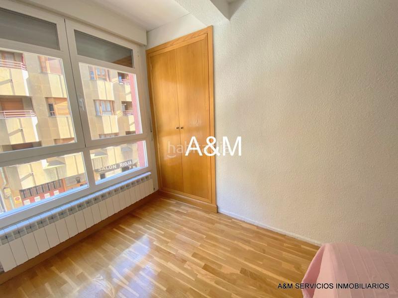 Foto f84342ff-3565-4e89-9d99-4c712e29177c. Affitto appartamento con riscaldamento in Ensanche Vitoria - Gasteiz