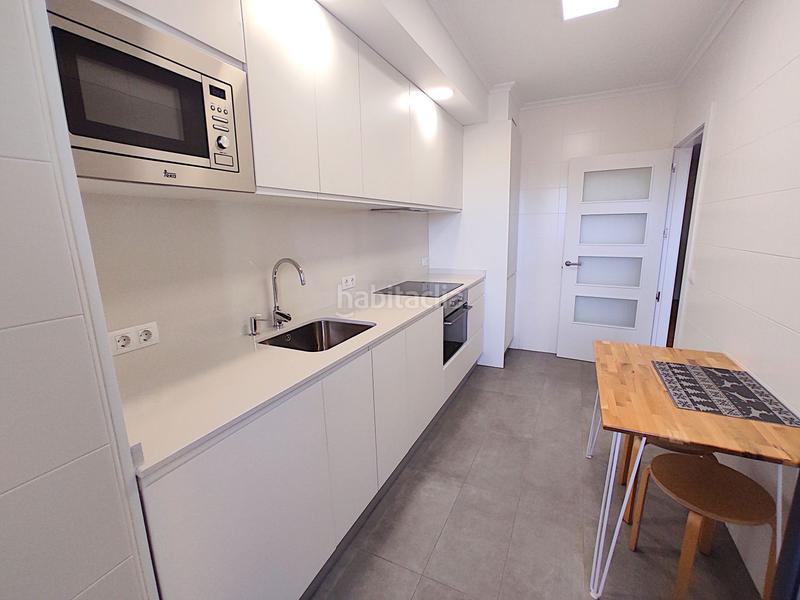 Foto babd2c5f-6623-4865-8aaf-02569c4cba62. Rent flat with heating in Ibaiondo Vitoria - Gasteiz