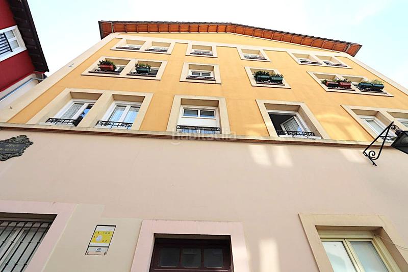 Foto 5d2c1777-1e21-4140-8e2a-2edc2d7b1584. Flat with heating in Casco Viejo Vitoria - Gasteiz