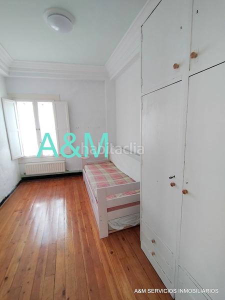 Foto e8bb2afd-8fa6-4b1d-b233-ec4aa2ce671d. Flat with heating in Casco Viejo Vitoria - Gasteiz