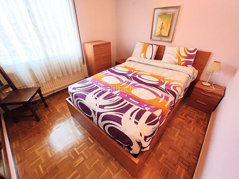 Foto 5194284d-ce31-4f2c-afb3-a127ea826ea0. Rent flat with heating parking in El Pilar Vitoria - Gasteiz