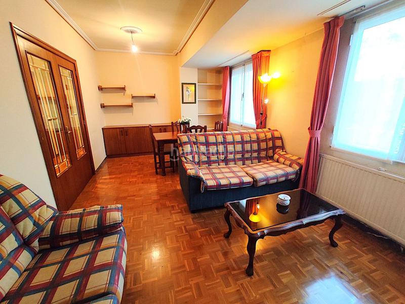 Foto c9960789-98f1-4bb8-9546-5aa0435e0750. Rent flat with heating parking in El Pilar Vitoria - Gasteiz