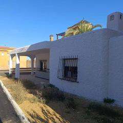 Chalet en Villaricos. Casa unifamiliar en venta en pozo del esparto almería