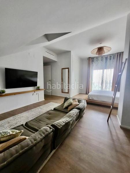 Foto 4250adc6-c56c-48b4-b5f1-aff89bcd1586. Alquiler dúplex alquiler de un piso de dos habitaciones con terraza 40 m con jacuzzi privado, Sant Antoni, en Valencia