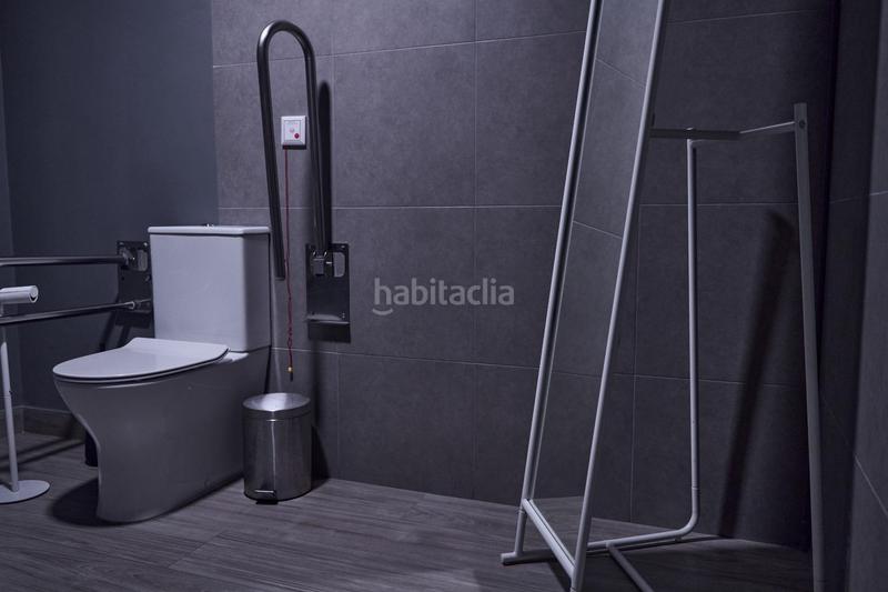 Foto f725f996-751b-4b51-be0a-d8123216b635. Pas-de-porte local commercial dans L´Amistat Valencia