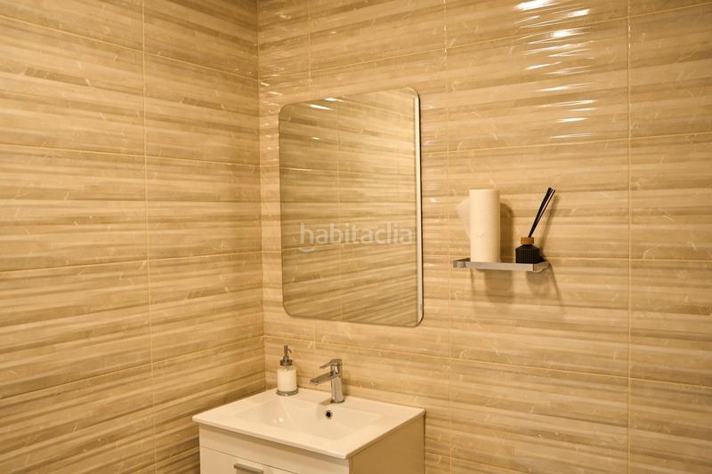 Foto 6da0248a-c1a0-44e7-ab2e-c09f9878a273. Traspaso local comercial se traspasa barbería masculina en pleno funcionamiento avenida blasco ibáñez, en Valencia