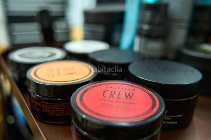 Foto 99c6c708-e7a2-477b-a164-7c56e15c0ff3. Traspaso local comercial se traspasa barbería masculina en pleno funcionamiento avenida blasco ibáñez, en Valencia