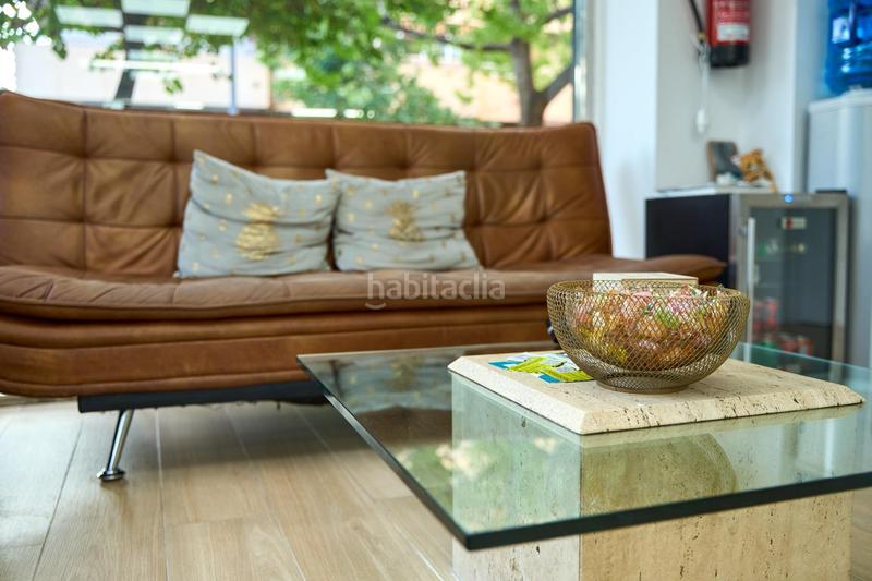 Foto d02a521b-0cf9-42b2-b539-97fa31f42496. Traspaso local comercial se traspasa barbería masculina en pleno funcionamiento avenida blasco ibáñez, en Valencia