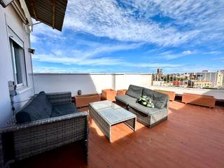 Location Appartement à El Carme. Amueblado piso ático de 2 habitaciónes con terraza grande