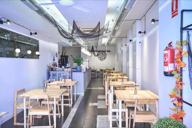 Foto eaafb211-8bd4-4f84-a8f9-42e6536133b7. Traspaso local comercial traspaso de la cafetería en funcionamiento con clientes habituales en el centro en Valencia