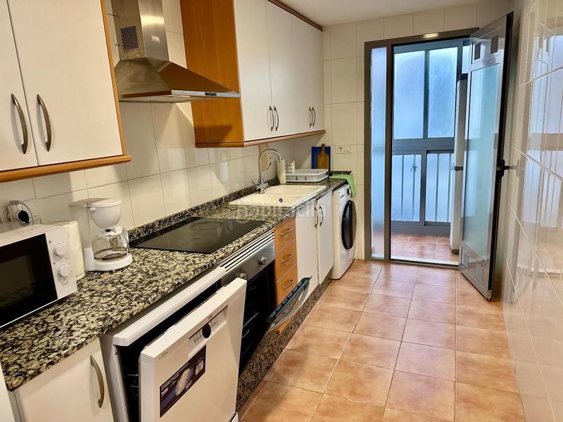 Foto 200c8fbf-d598-45c7-8c8e-a6fc53feeea1. Rent flat with parking pool in Aiora Valencia