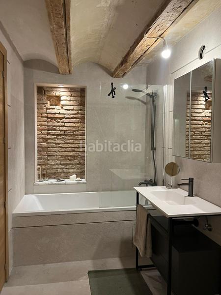 Foto e0179a44-657e-441c-b69a-e36fa12d9b69. Location rez-de-chaussée dans La Seu Valencia