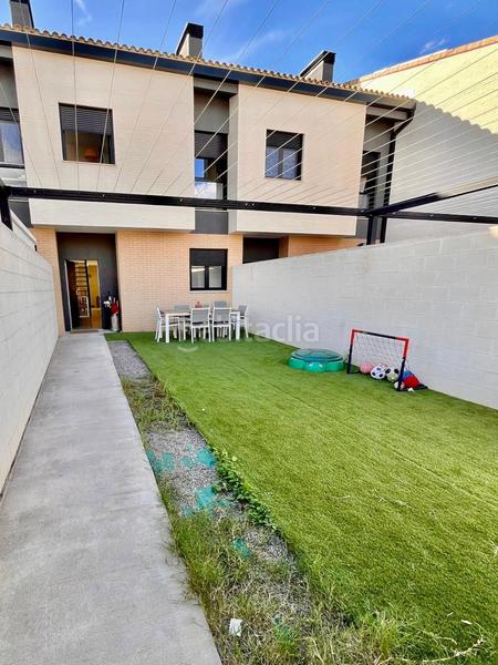 Foto 0a732fd8-b30f-40e5-8d8f-f40997ed614c. Affitto casa a schiera con riscaldamento parcheggio in Eliana (l´)