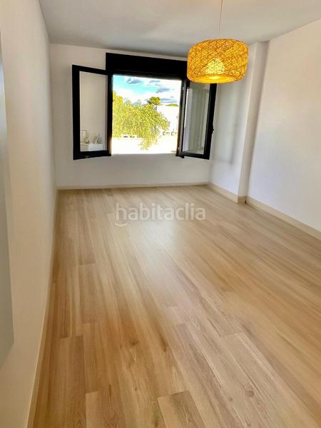 Foto 910a862d-d799-43d3-b14d-8daa29e91b65. Miete reihenhaus mit heizung parking in Entrepinos Eliana (l´)