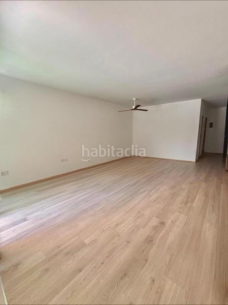 Foto fc9032e1-94e7-4688-a6c2-6f176d3046ed. Rent semi detached house with heating parking in Entrepinos Eliana (l´)