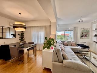 Rent Flat  Plaza honduras. Alquiler de un piso de tres habitaciones con terraza en plaza ho