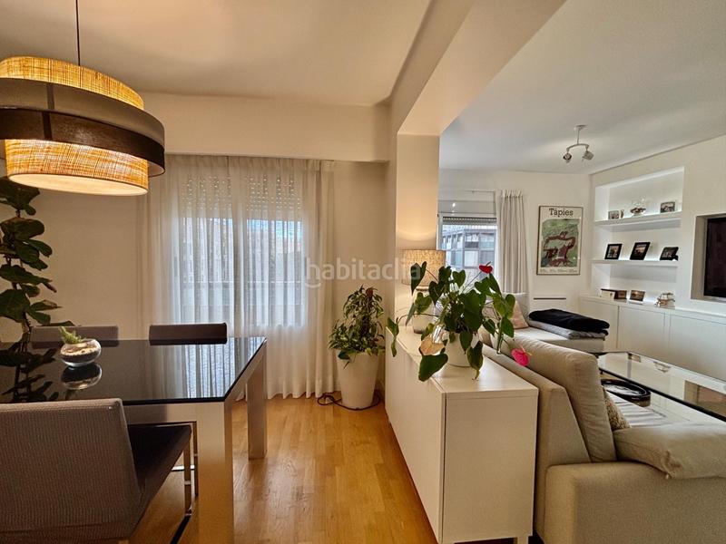 Foto 713ee427-9387-492f-849d-bc9c62aaed2b. Alquiler piso alquiler de un piso de tres habitaciones con terraza en plaza honduras, en Valencia