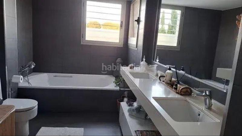 Foto 05449f8c-763b-43d6-af62-8f0a73d9bd0a. Maison jumelée avec chauffage parking piscine dans San Antonio de Benagéber