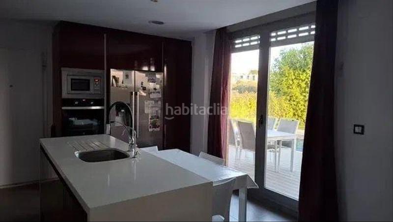 Foto 21624ce4-b9f8-44b9-980a-b6b821e7dae0. Maison jumelée avec chauffage parking piscine dans San Antonio de Benagéber