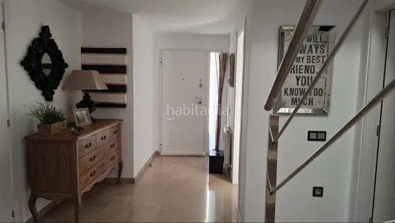 Foto f1b19150-112d-49d4-b0df-ddb13199153c. Maison jumelée avec chauffage parking piscine dans San Antonio de Benagéber