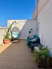 Lloguer Àtic  Calle pintor stolz. Impecable atico en alquiler con amplia terraza en nou moles, val