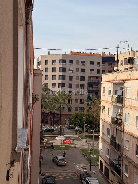Foto dbba24d1-7d52-486a-9ea0-8e665a7096b5. Pis a calle calle maestro serrano 7 a Cardenal Benlloch Mislata
