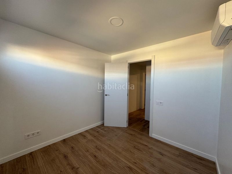 Foto 2fe79e6a-99e3-455d-bbff-f96962298836. Pis a El Mercado Manises