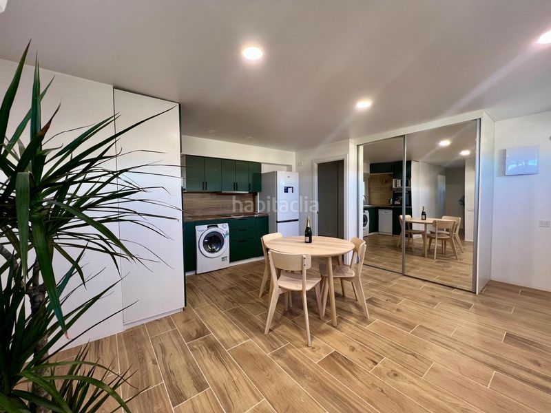 Foto 9145613c-2c24-41f3-88f0-8fe9a5a56ea0. Pis a El Mercado Manises